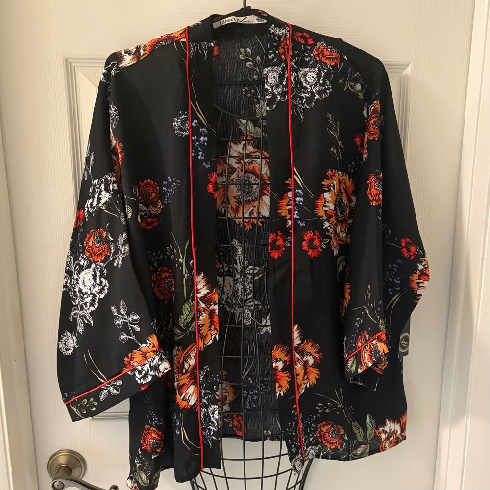 NWT Liberty Love Women's XL Black Floral Kimono Jacket Red Piping